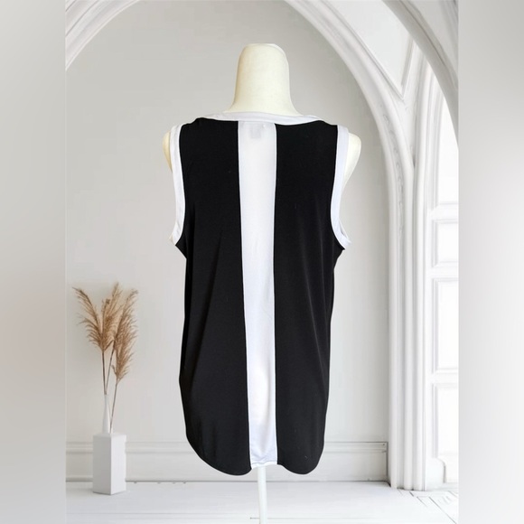 Banana Republic Black Tank Top with White Accents - Picture 4 of 6